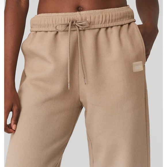 Like NEW ALO Straight Leg Ombre Sweatpant
$138 - Picture 5 of 5